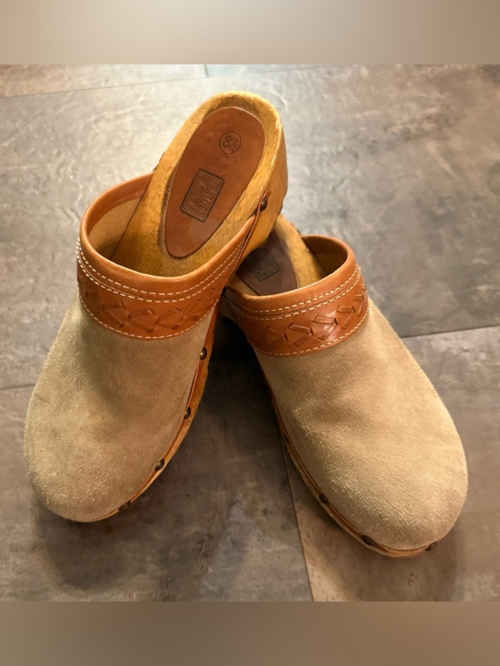 FADED GLORY Tan Suede Clog Mules with Leather Trim